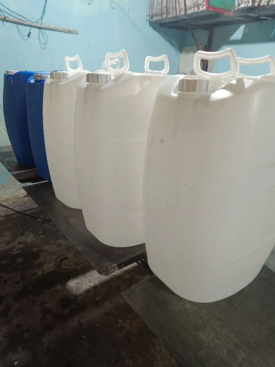 Tambor 50 litros  30 reais  - Foto 2