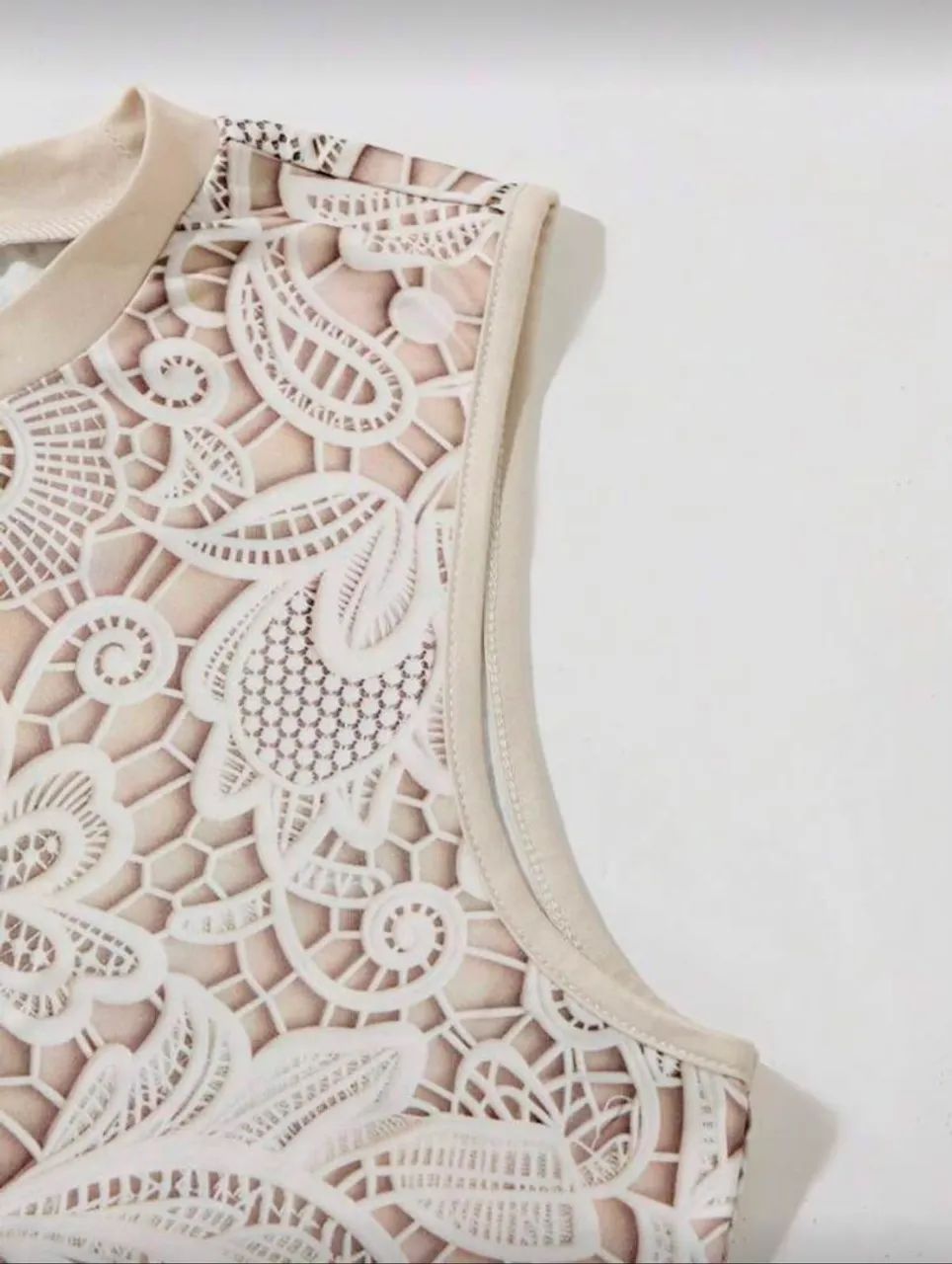 Body estampado imitando renda (NOVO) Shein - Foto 4