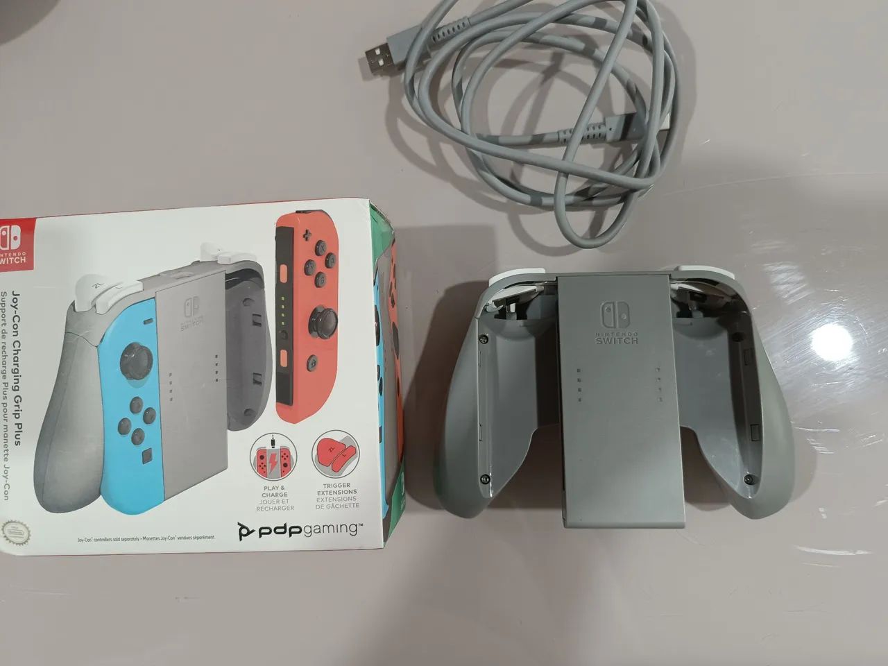 Joycon charger Grip PDP Nintendo switch