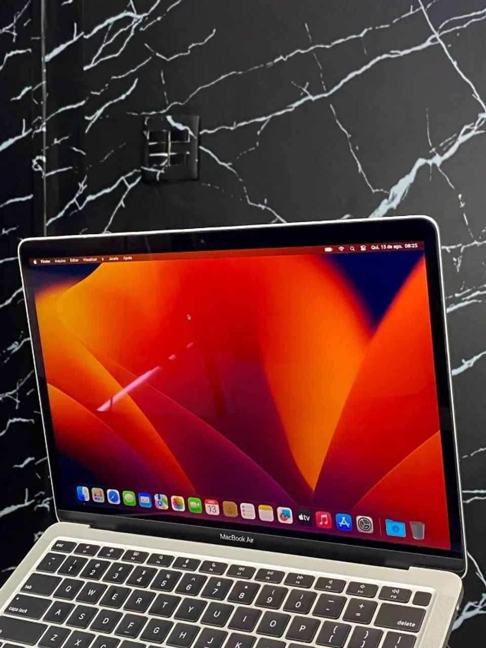 MACBOOK AIR M1/ 8GB RAM/ SSD 256GB/ 13.3 POLEGADAS IPS - Notebooks
