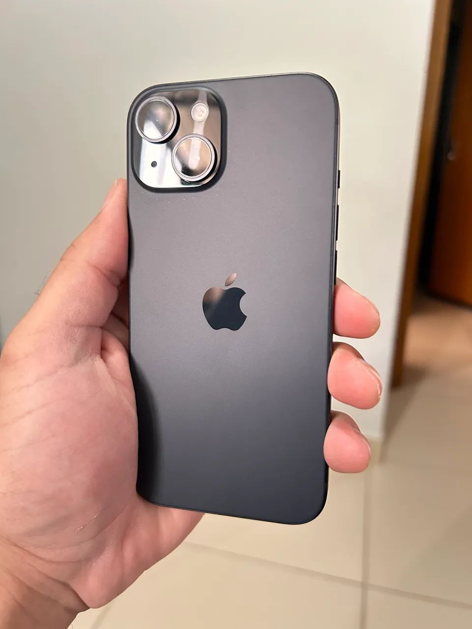 iPhone 15 preto 128gb - Foto 3