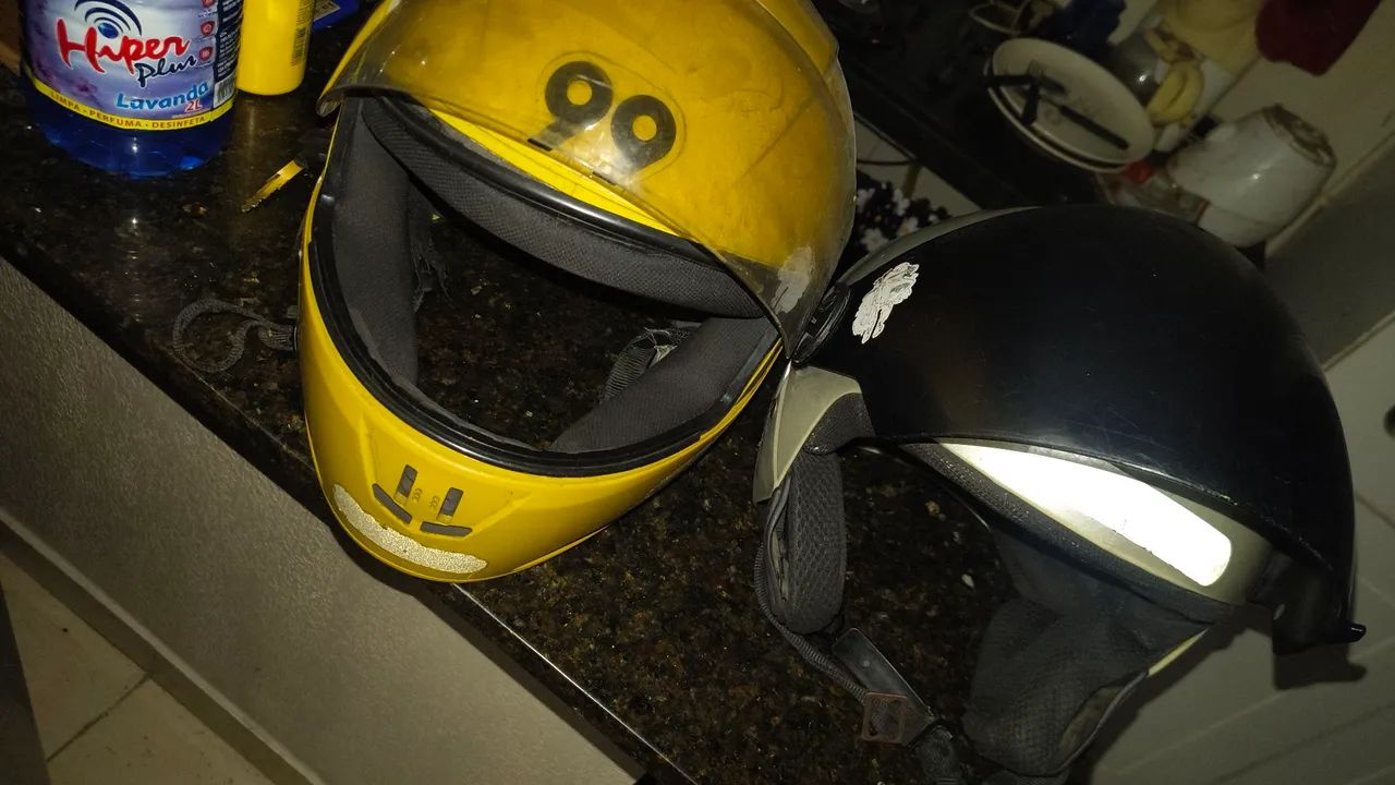 Capacete quebra galho 