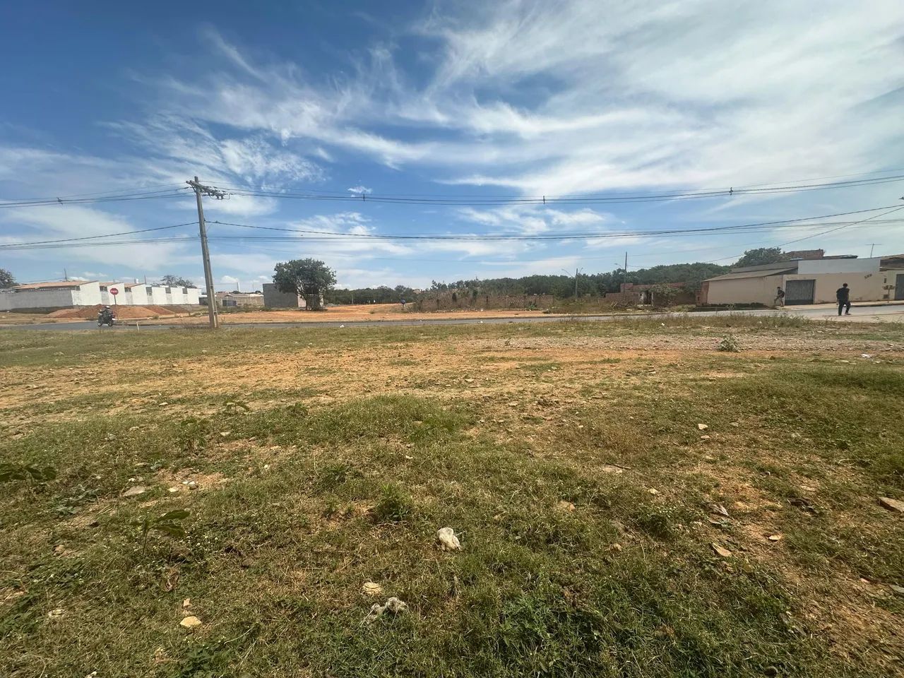 LOTES COMERCIAIS NO CARMELO - Foto 2