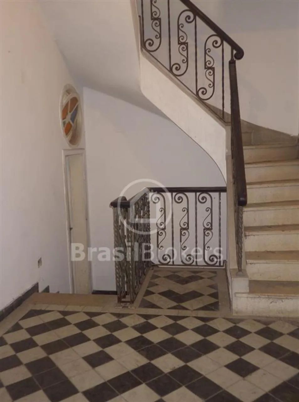 Casarão na Urca, tipo prédio.