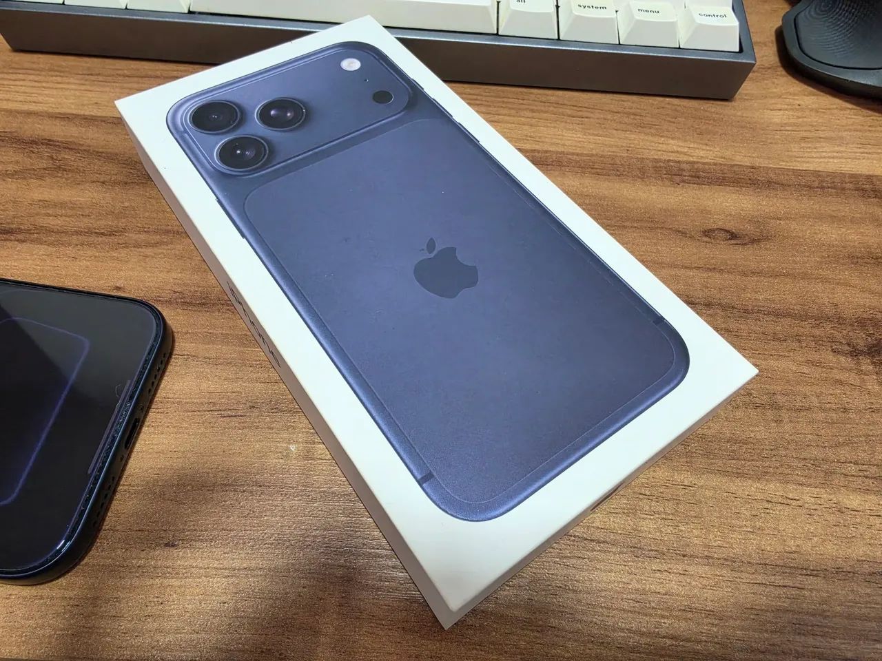 IPhone 17 Pro Max 256gb azul - Foto 2