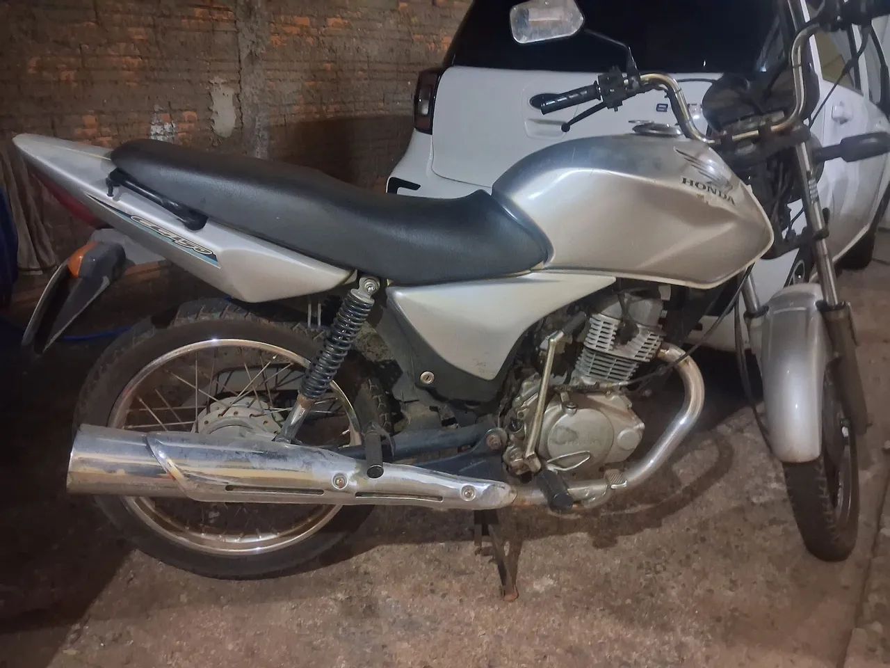 Titam 150.   6.500,00