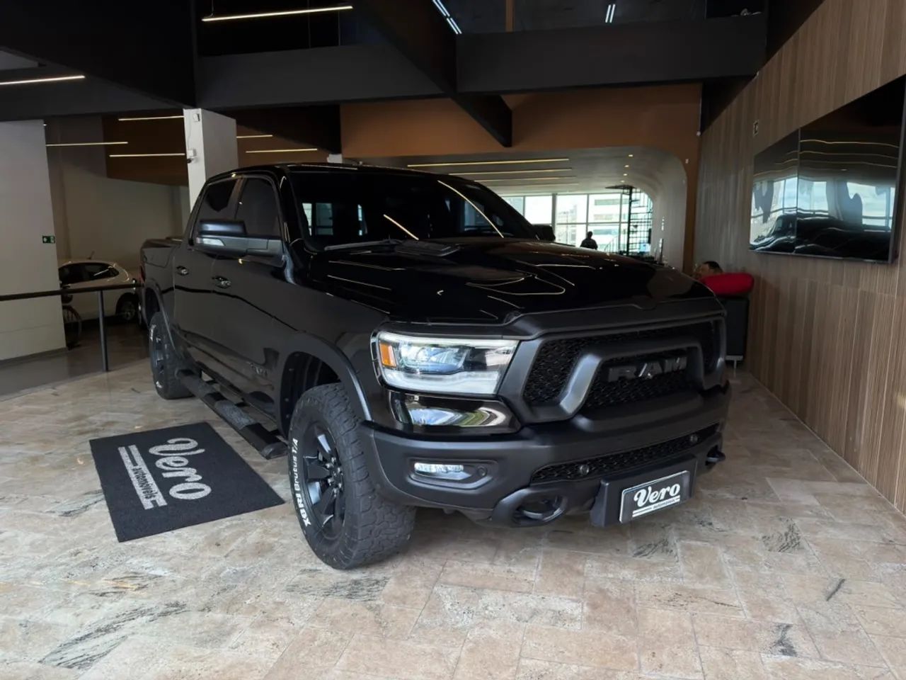 Ram 1500 CD REBEL 4X4 5.7 AT 2023