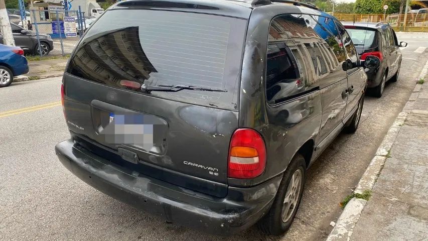 Chrysler Caravan SE 2.4/3.3 2000 - Foto 3