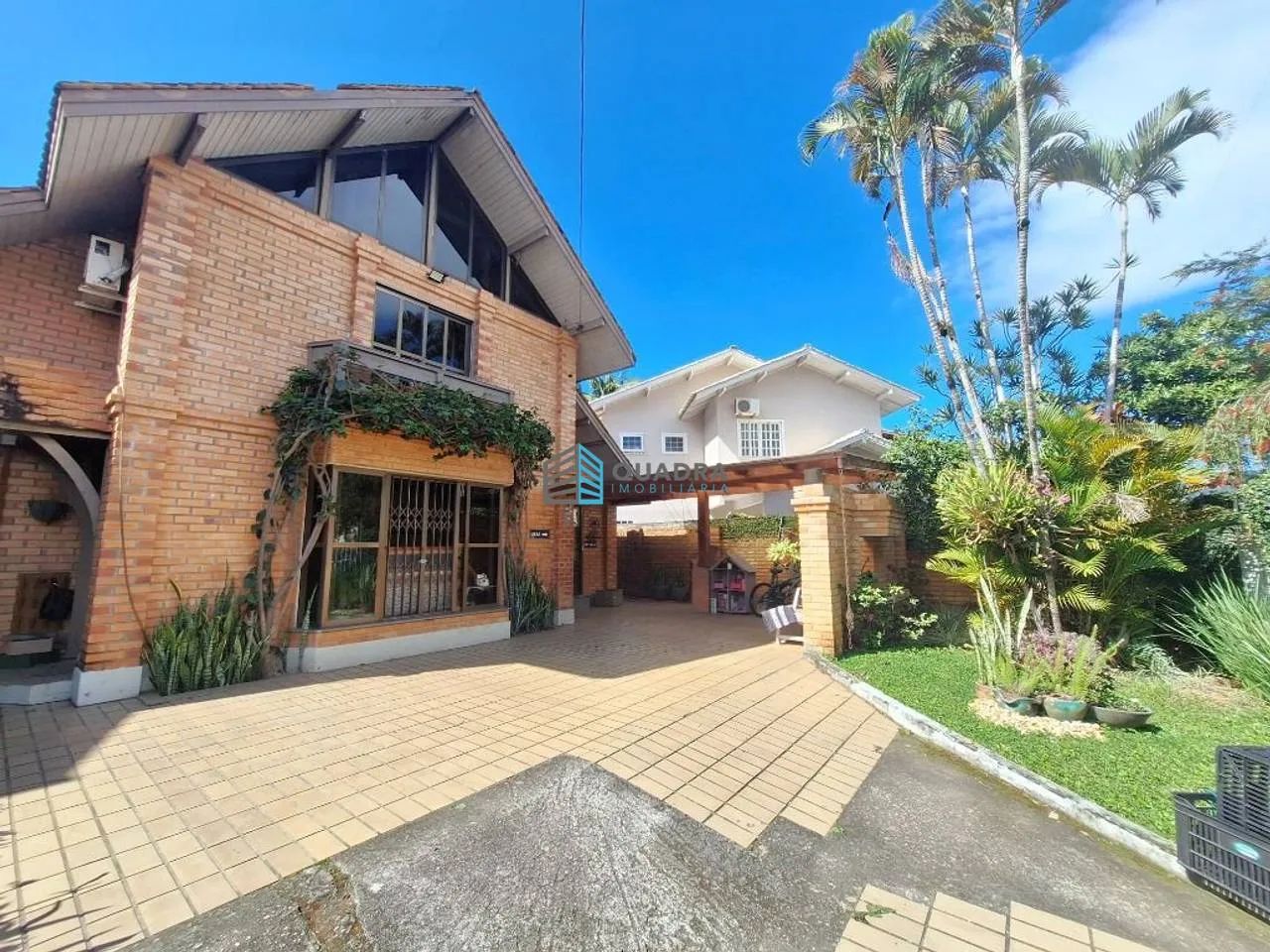 Casa 5 Dormitórios à Venda no Parque São Jorge, Florianópolis !! - Foto 4