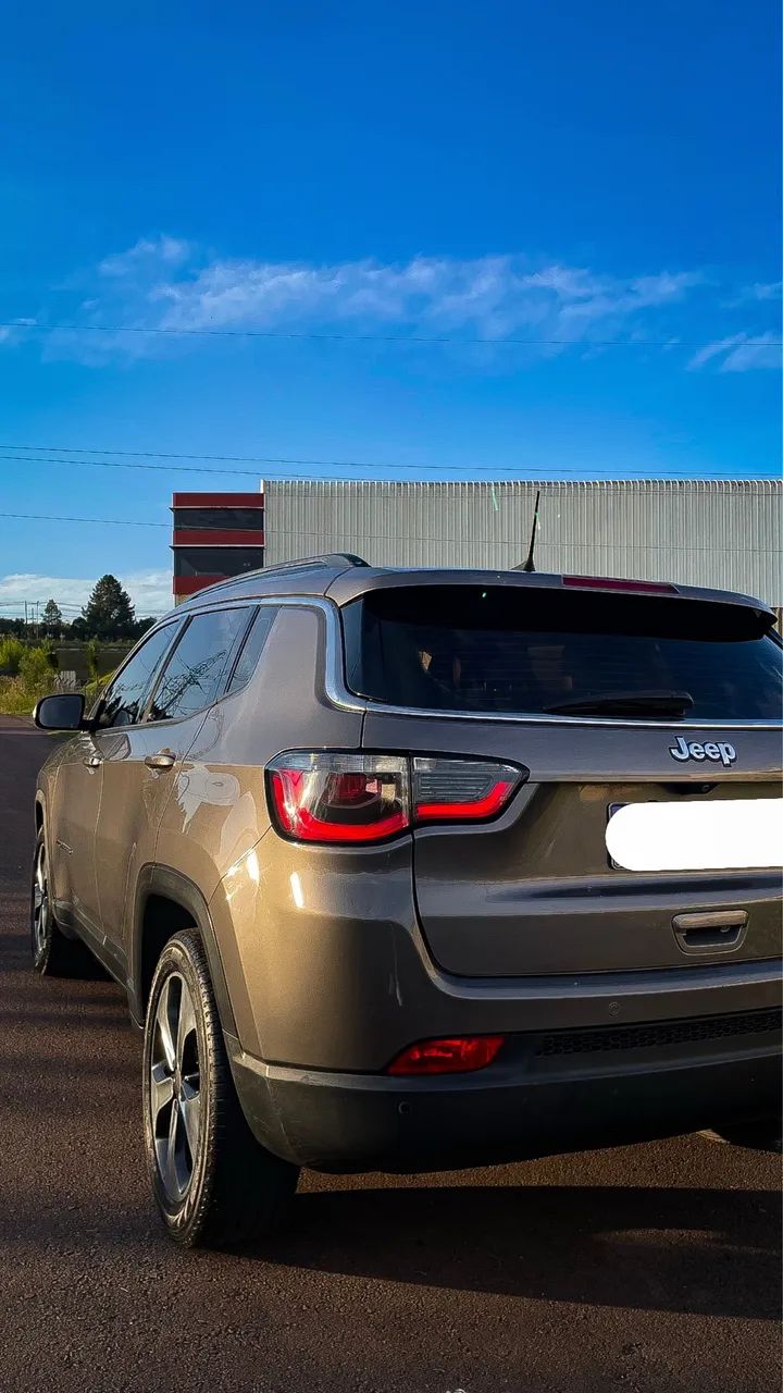 Jeep Compass COMPASS LONGITUDE 2.0 4x2 Flex 16V Aut. 2018