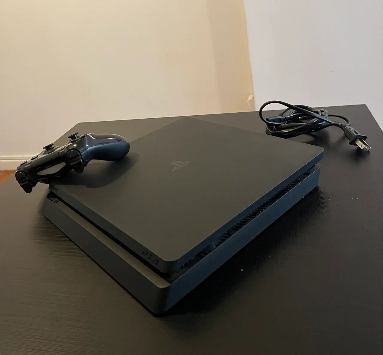 PS4 SLIM 1TB - Foto 2