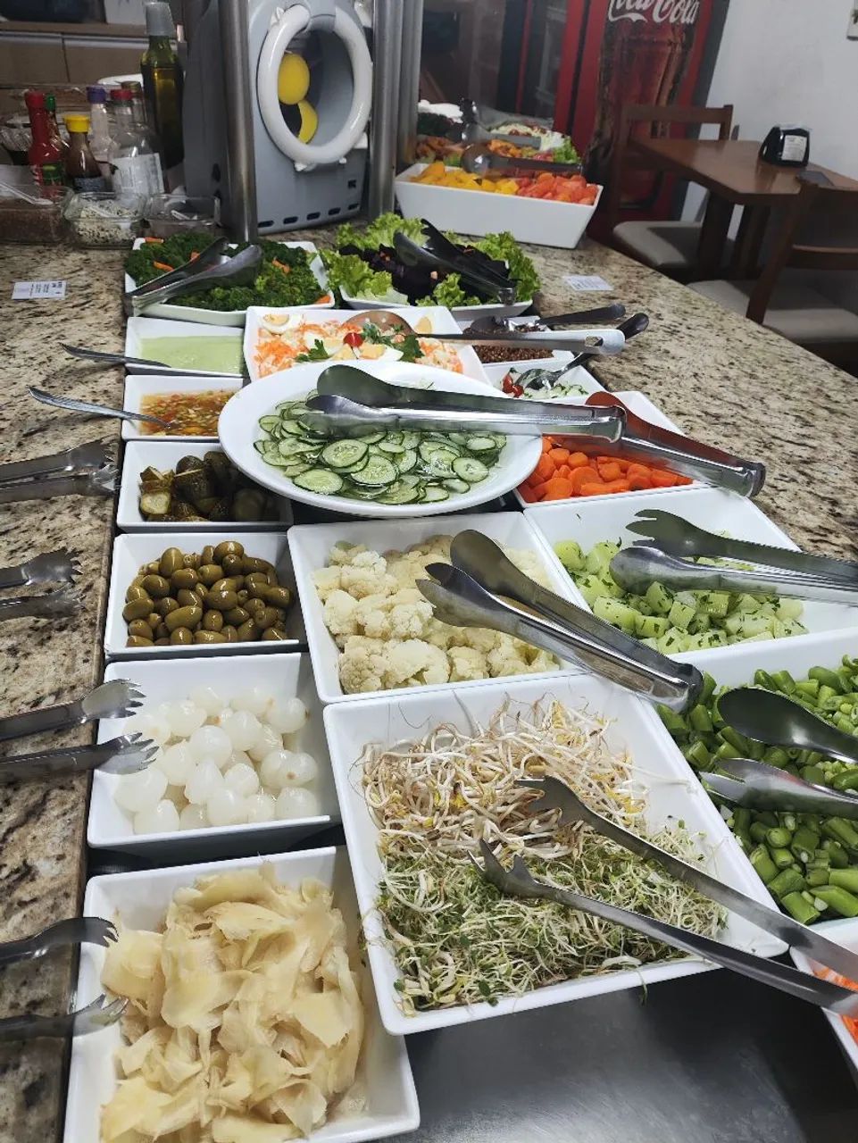 Vaga pra auxiliar de cozinha 
