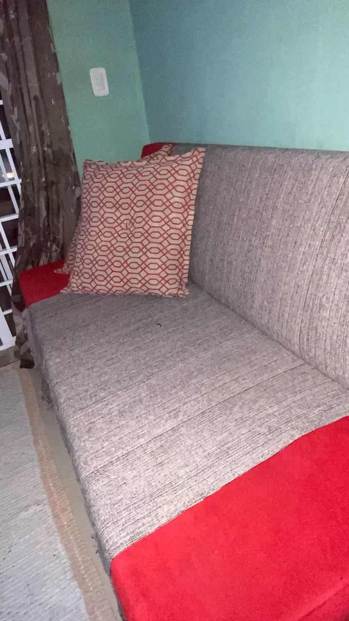 Sofá-cama 3 lugares vermelho | Ótimo estado | Com 3 almofadas - Foto 3