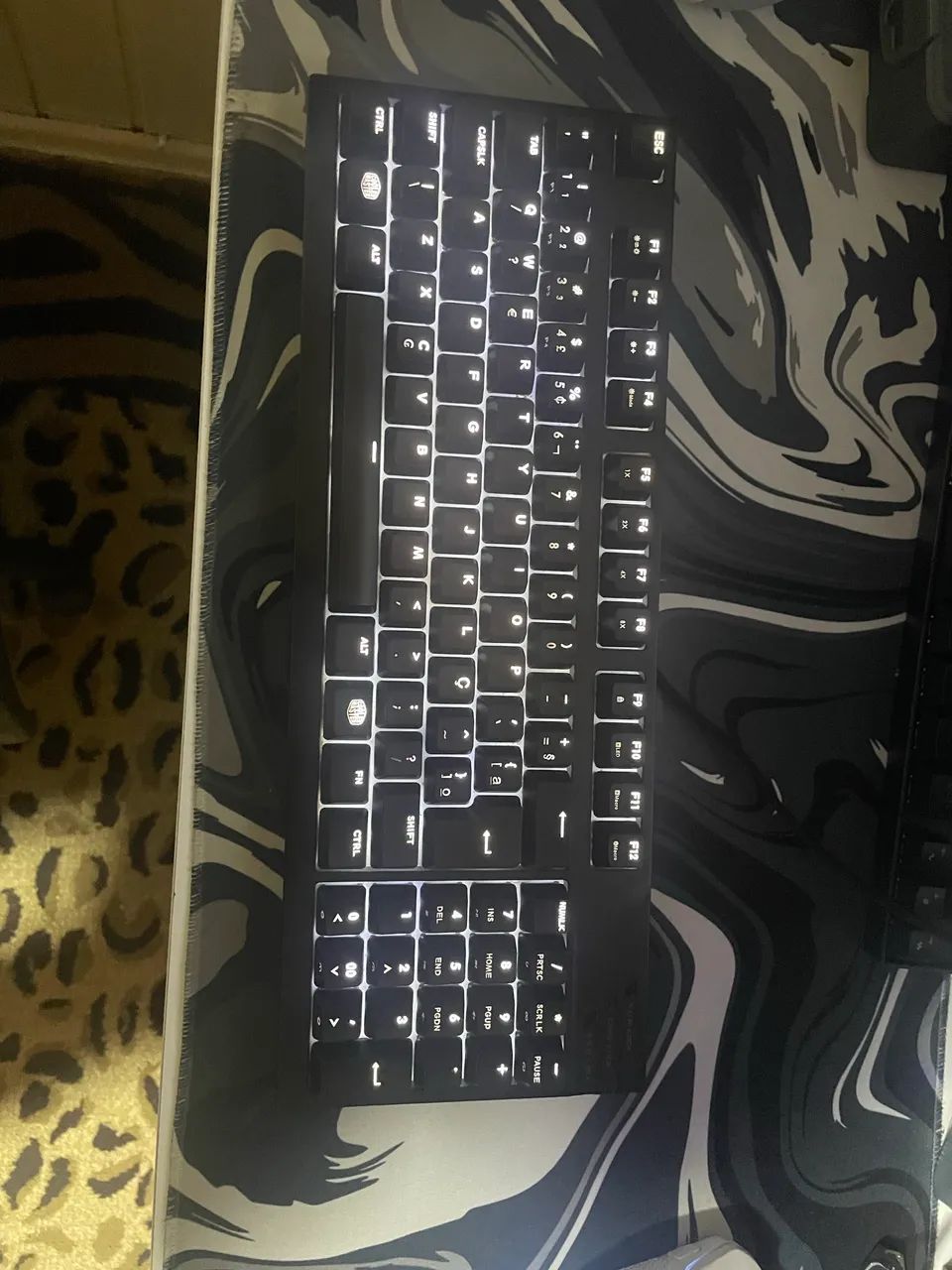 Teclado Mecânico.