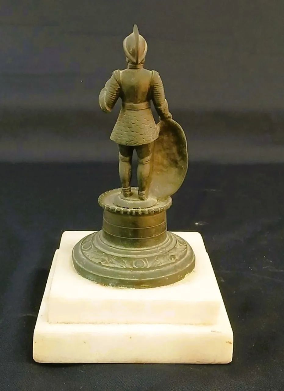 Grande Escultura bronze maciço cinzelado Guerreiro Samurai Japão Meados Século XX - Foto 3