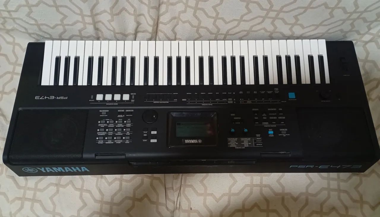 TECLADO YAMAHA PSR-E473