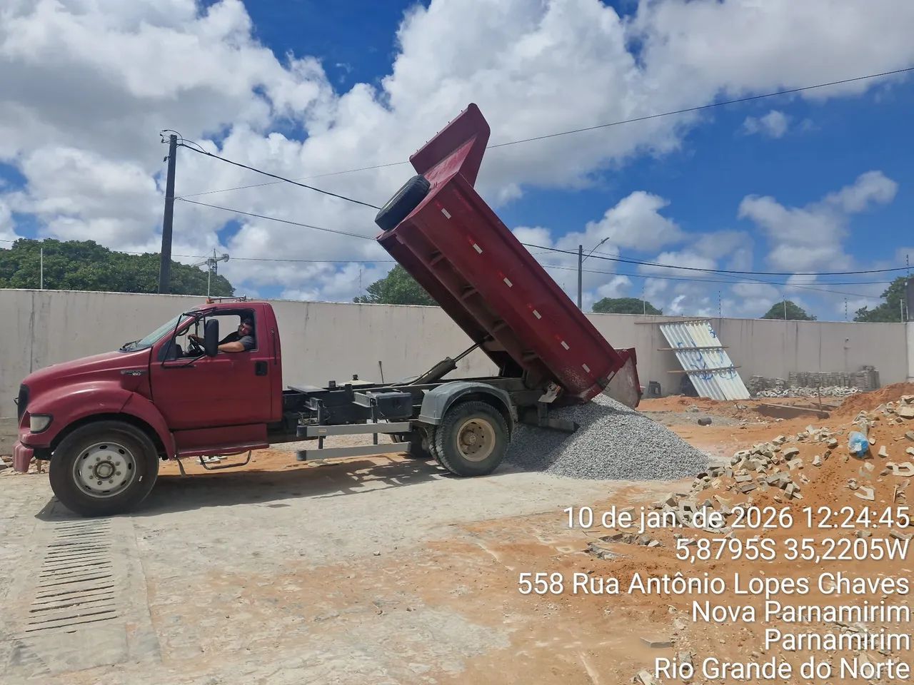 Venda de aterro brita areia.  - Foto 2