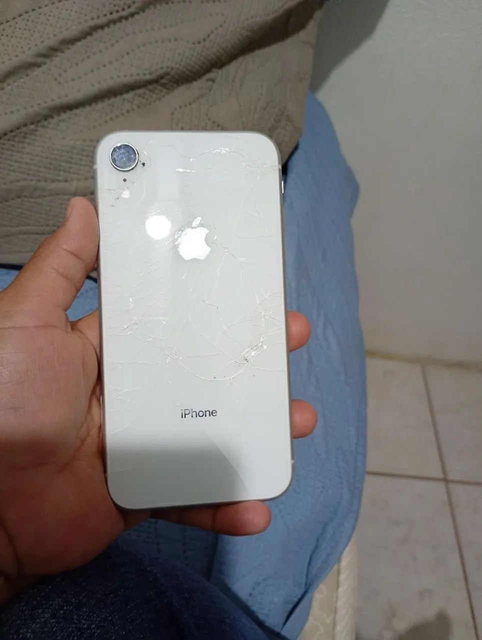 iPhone XR retirada de peça 
