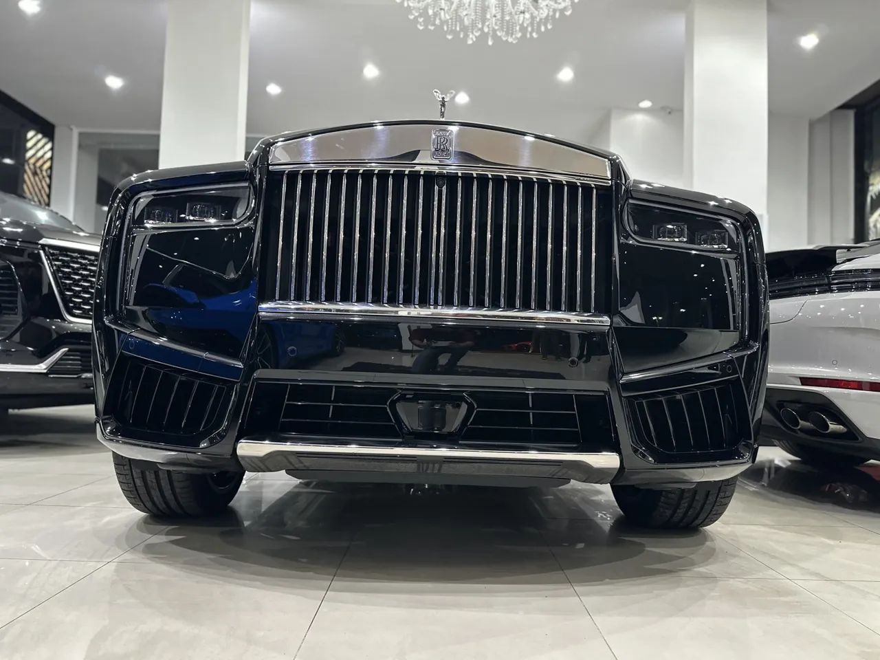Rolls-Royce Cullinan 6.7 V12 Aut., foto 8 de 14