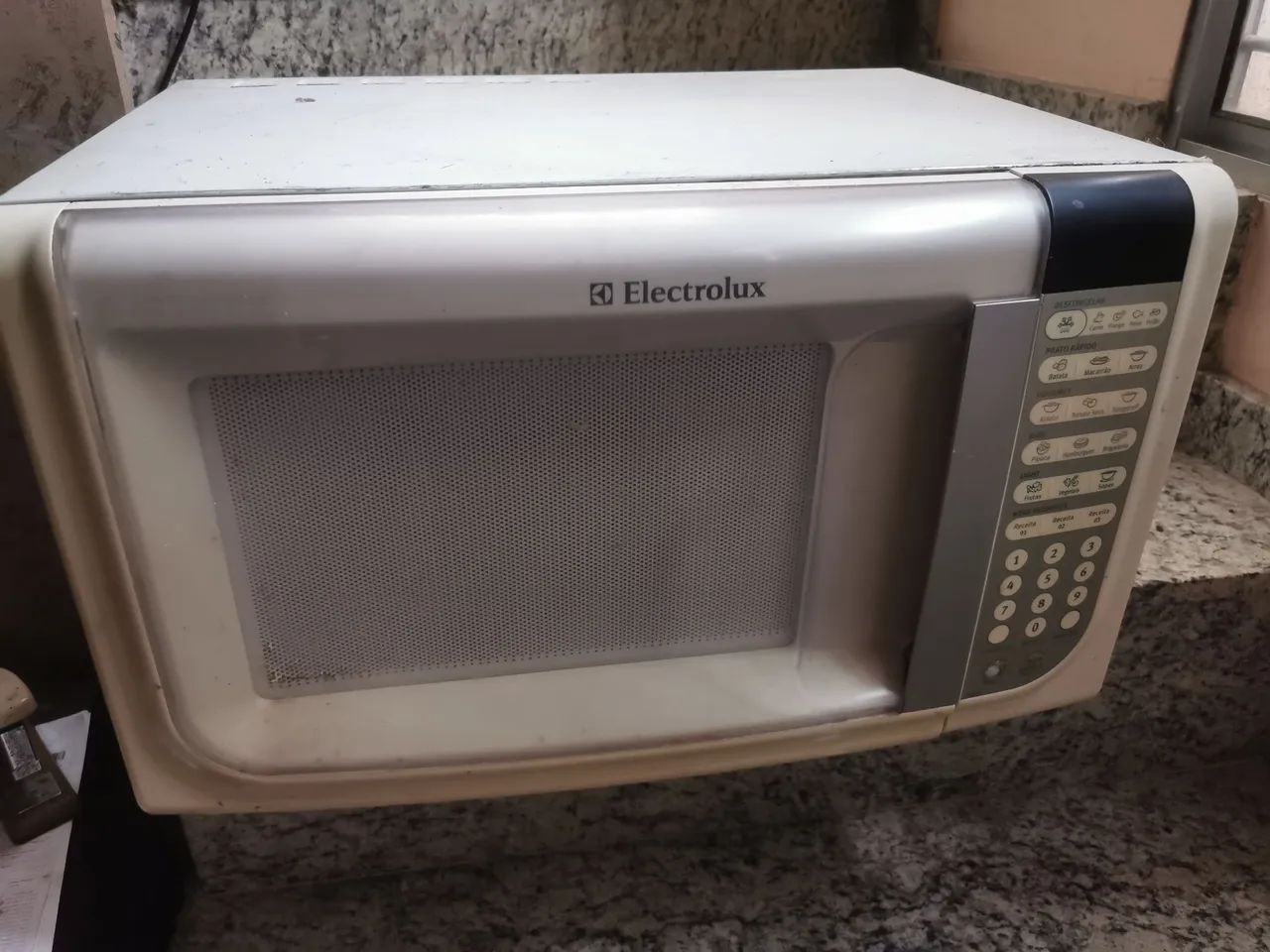 Micro-ondas EletroLux 31 Litros 