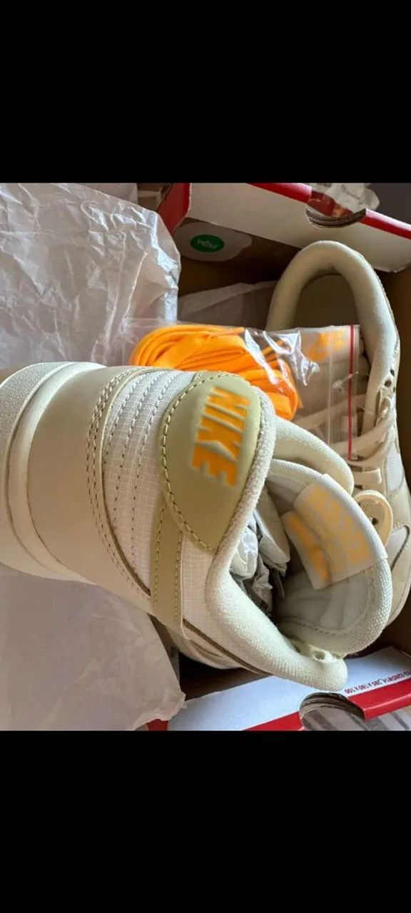 Tênis Nike Dunk Low 'Gold Swoosh