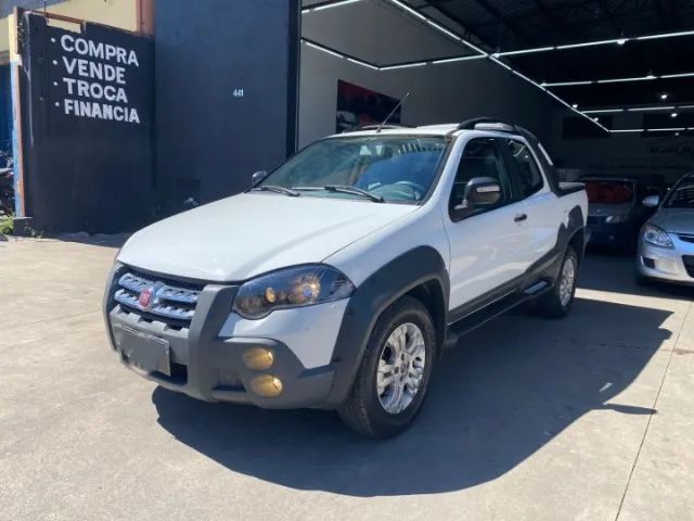 Fiat Strada Adv.1.8 16V Dualogic Flex CD 2012 - Foto 3