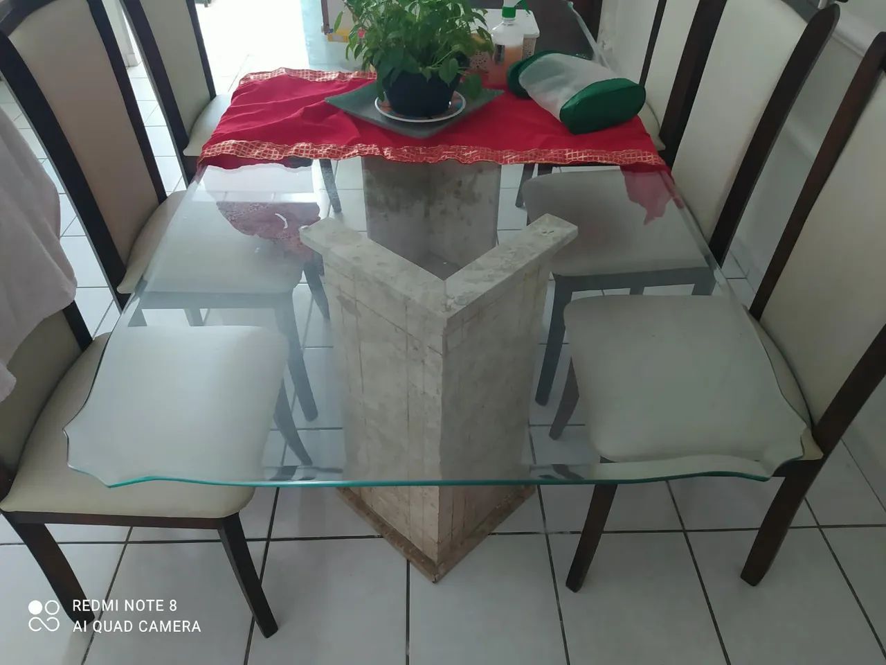 Mesa, cadeiras, aparador. - Foto 3