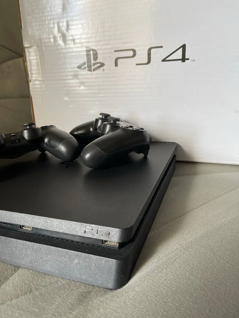 PlayStation 4 Slim - Foto 2