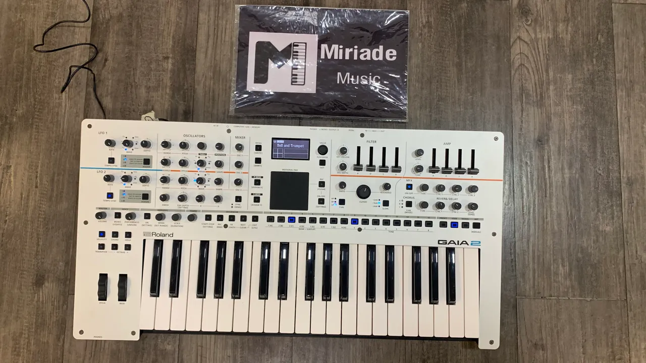 Roland JX-8P + Card - Instrumentos musicais - Anhangabaú, Jundiaí