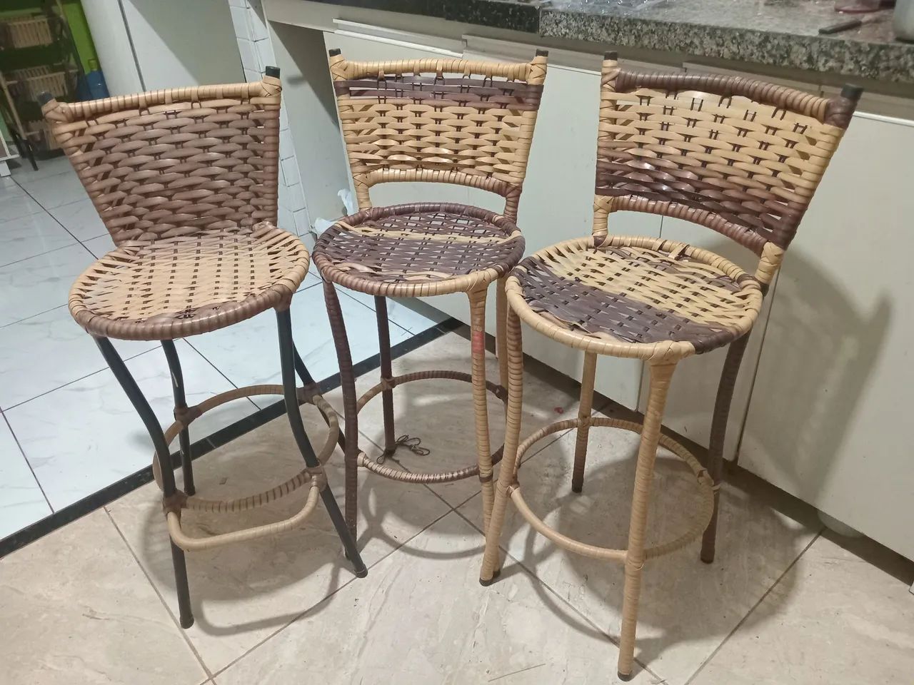 Kit com 3 banquetas  - Foto 2