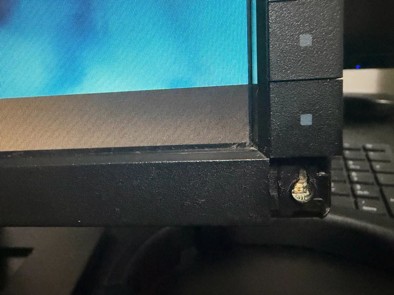 Monitor Dell 19 polegadas com adaptador HDMI para VGA e cabos - Foto 2