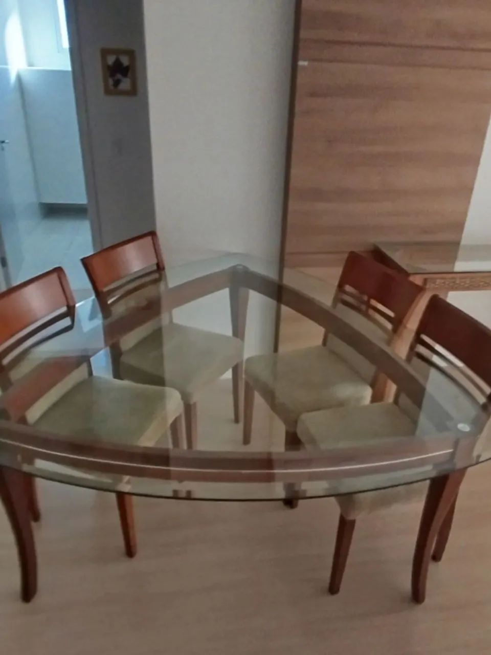 Mesa de Jantar Triangular com 6 Cadeiras - Foto 4