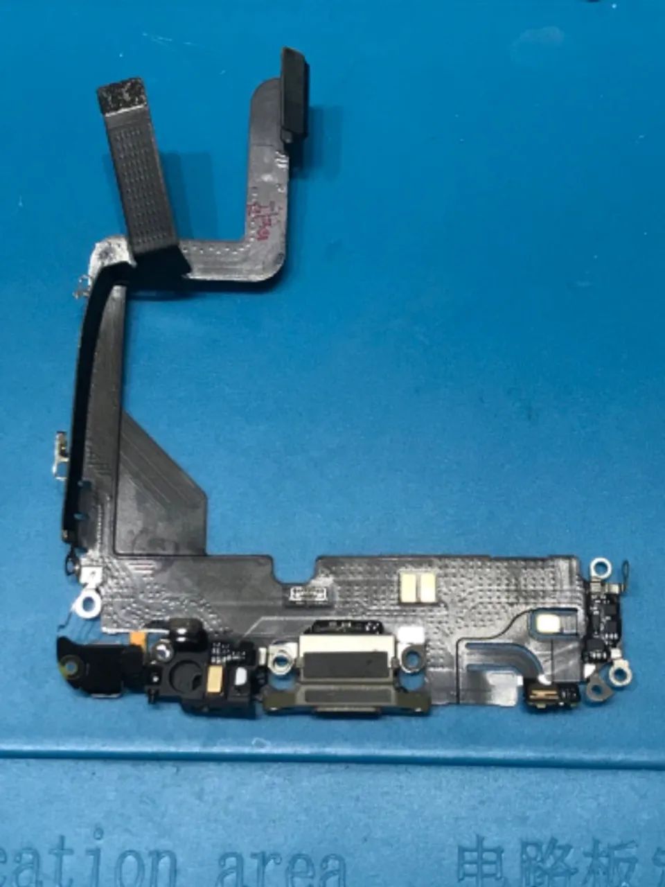Flex Conector de Carga iPhone 14 Pro original - Foto 2