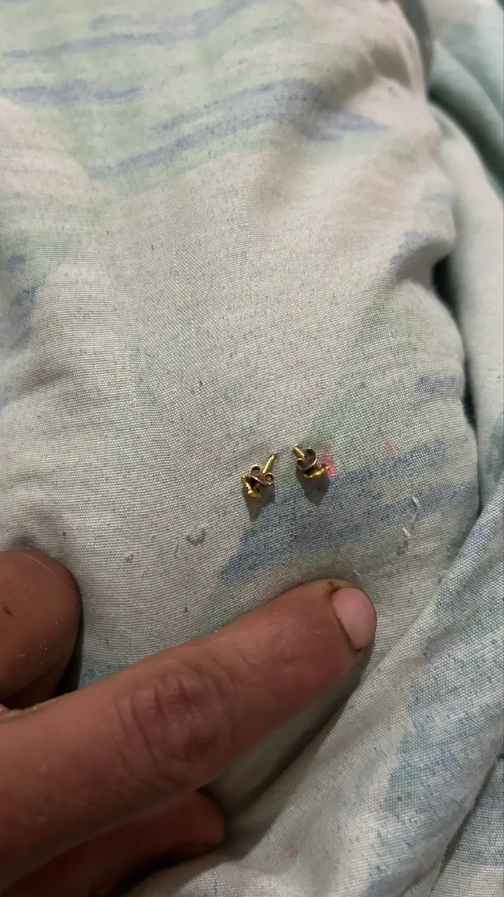 Vendo brinco de ouro cm 1 grama de ouro - Foto 3