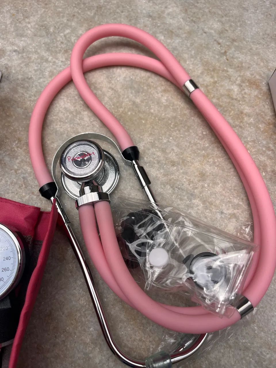 Aparelho de pressão e estetoscópio Premium  - Foto 2