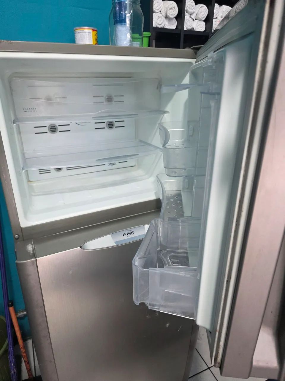 Geladeira inox duas portas sem defeito  - Foto 3