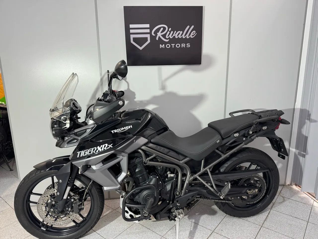 TRIUMPH TIGER 800 XRX  - Foto 2