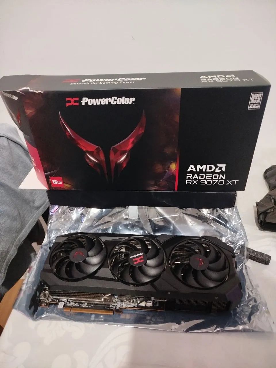 RX 9070 XT Red Devil - Foto 2