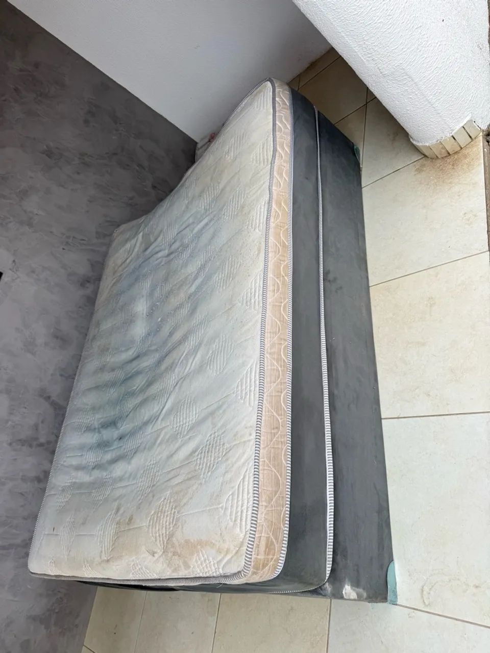 Vendo cama box com base e colchão  - Foto 2
