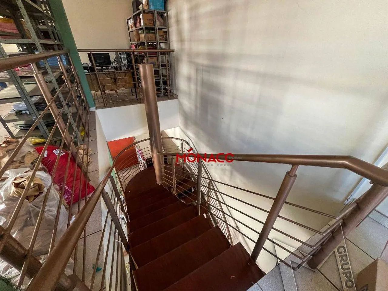 Imóvel comercial com apartamento residencial no centro de Rolândia com excelente localizaç - Foto 2