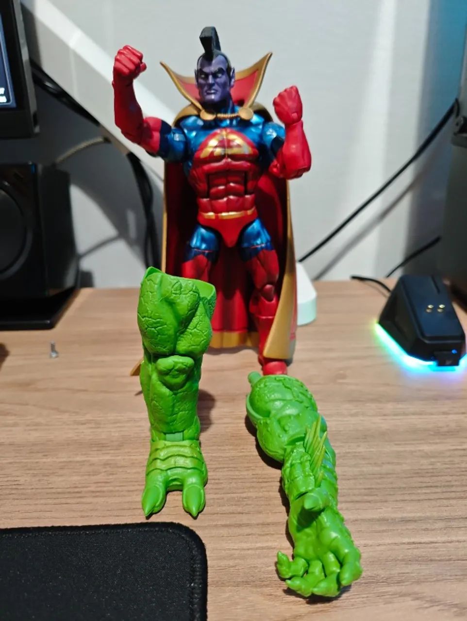 MARVEL LEGENDS GLADIADOR  DO BOX SDCC - Foto 2
