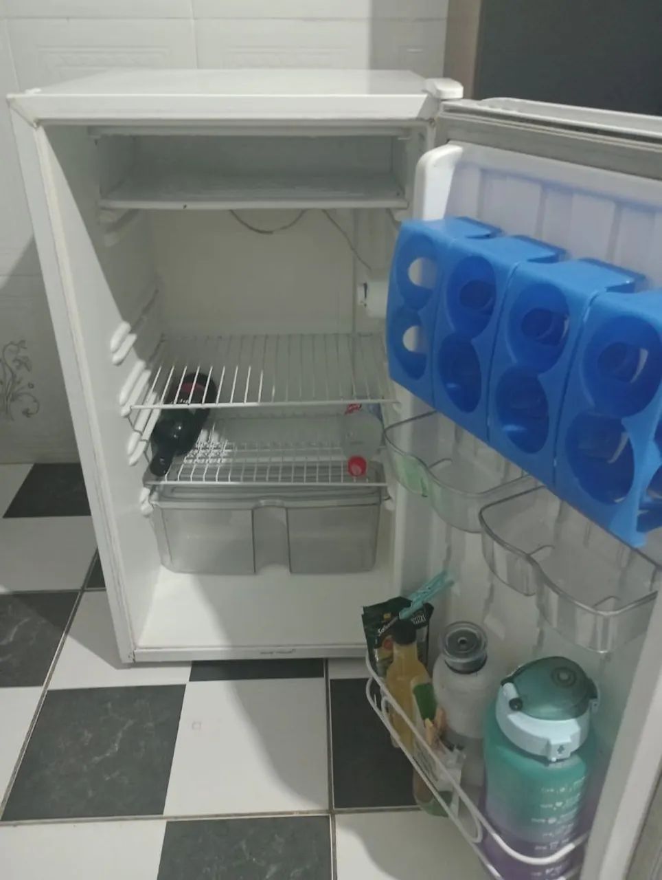 Vende se um frigobar  - Foto 2