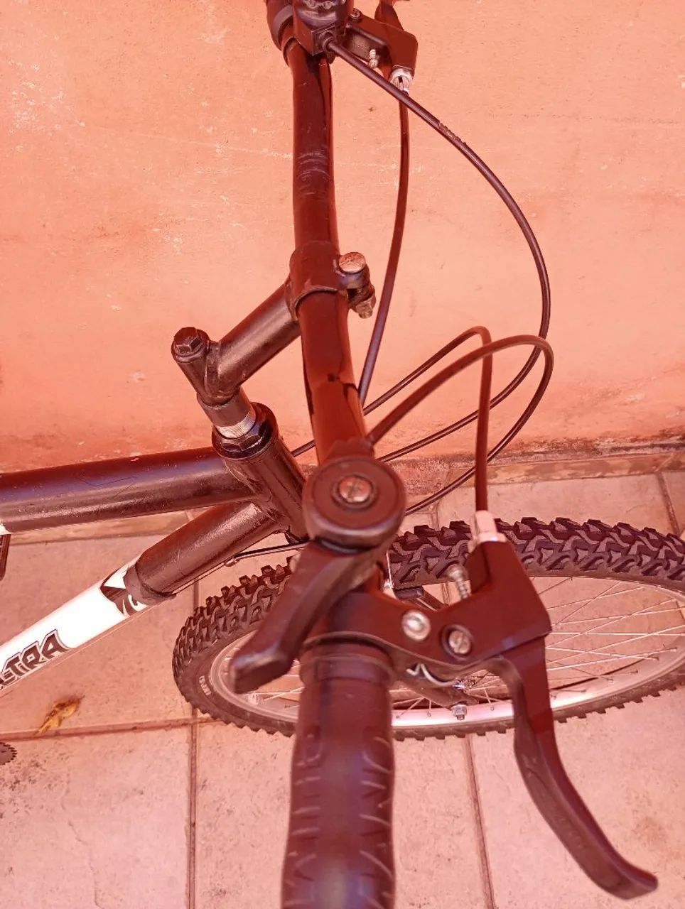 Bicicleta aro 26 com 18 marchas - Foto 4
