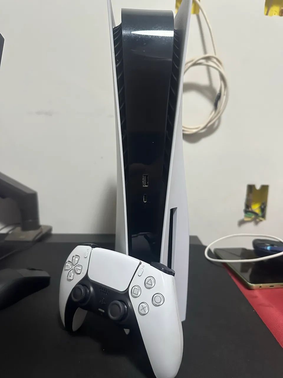 PS5 modelo fat - 825gb - bem conservado