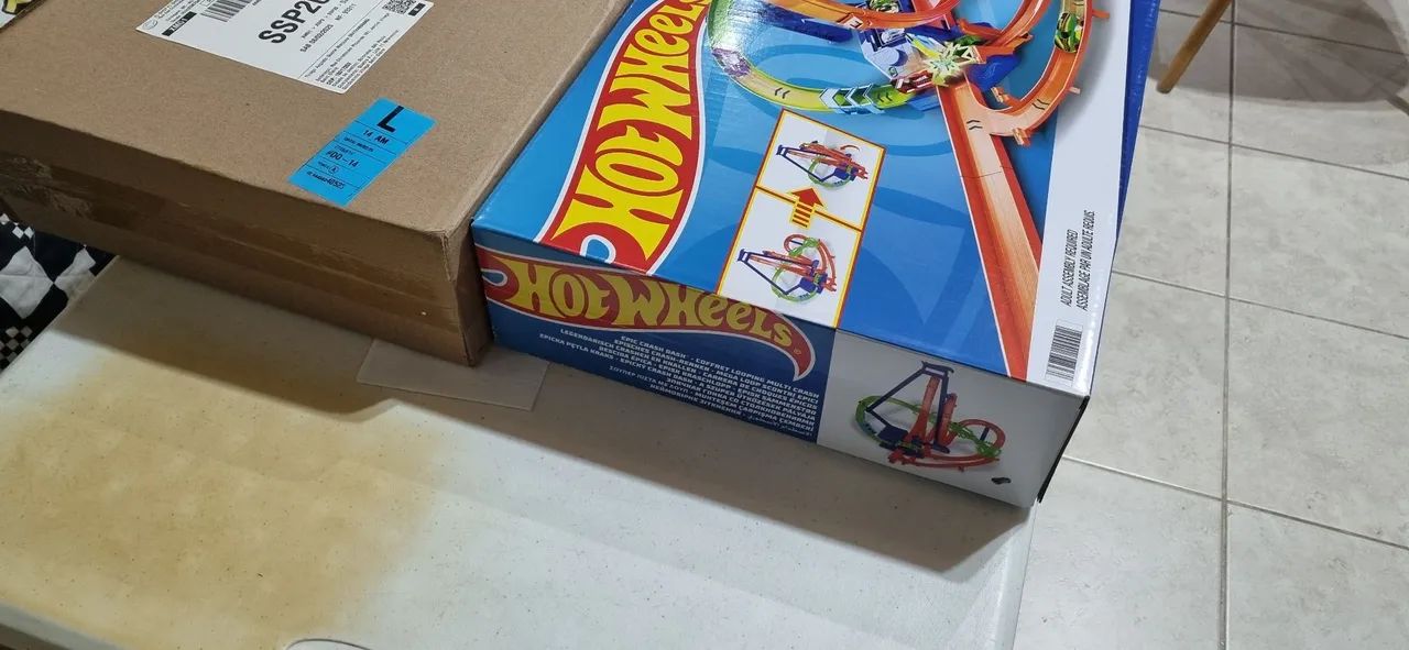 Pista Hotwheels choque épico nova na caixa parda - Foto 4