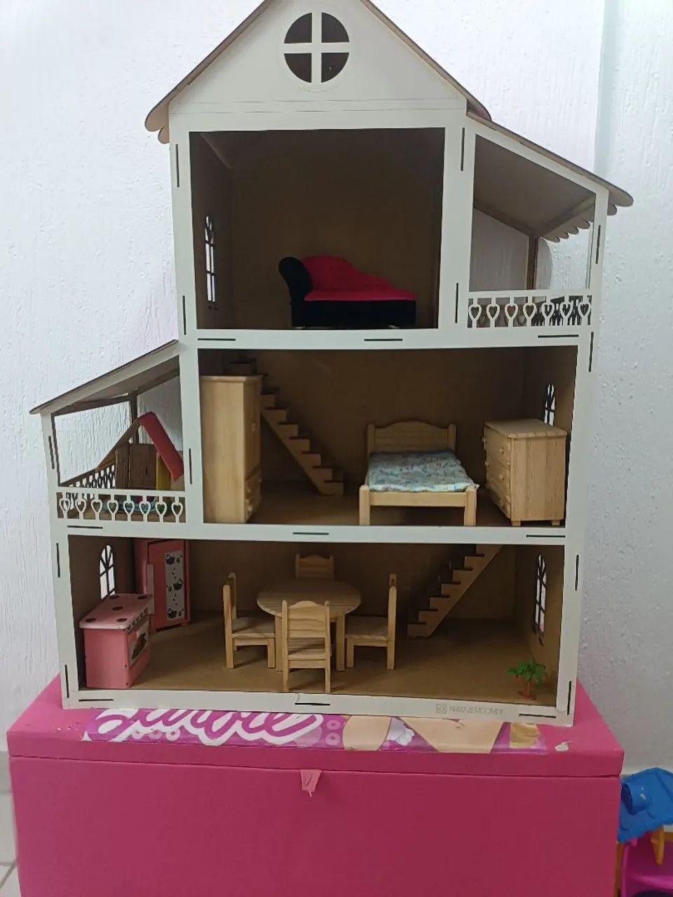 Casinha de boneca em mdf