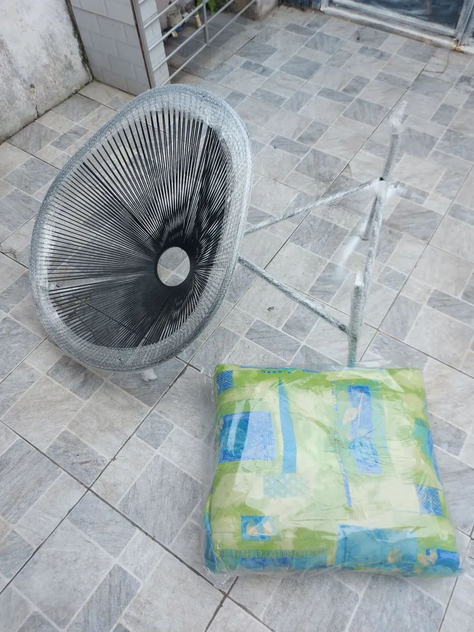 Cadeira com almofada  - Foto 3