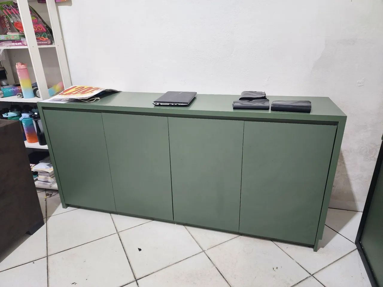 Armário seminovo 