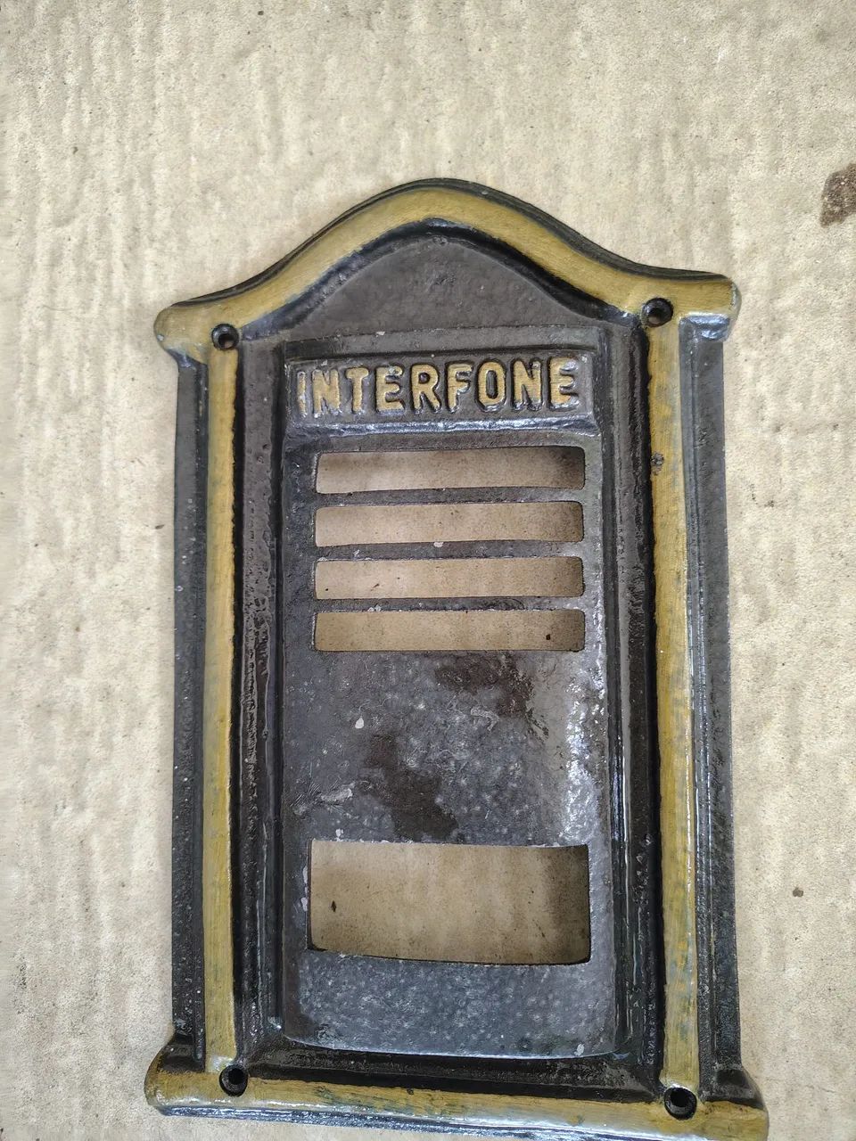 Protetor de interfone alumínio fundido 