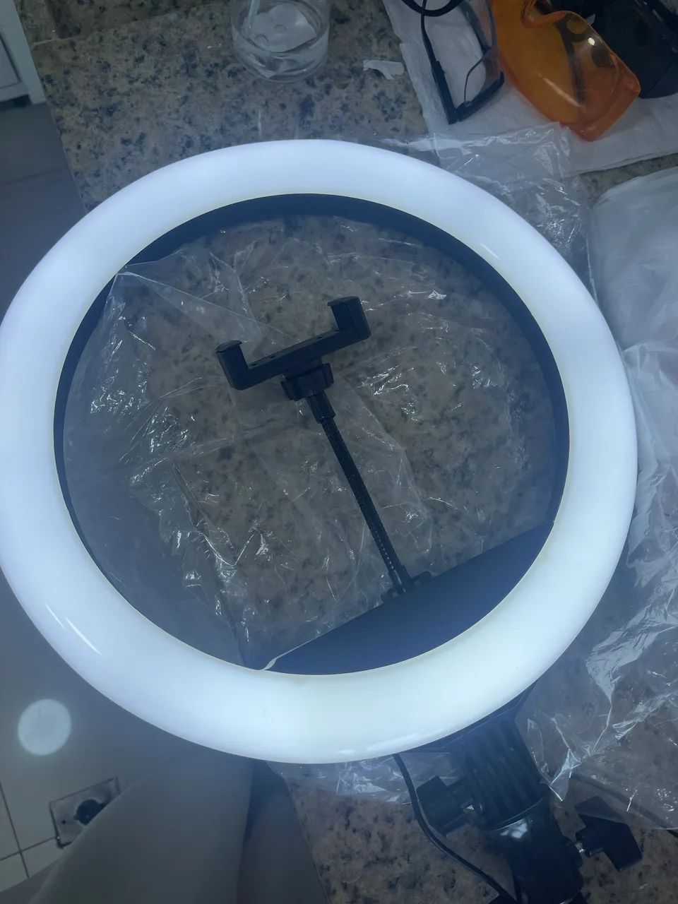 Ring Light 14? LED com 3 Suportes Celular - Nova Nunca Usada - Foto 3